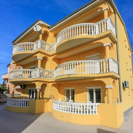 Apartments Kulas โนวีวีโนดอลสกี ภายนอก รูปภาพ