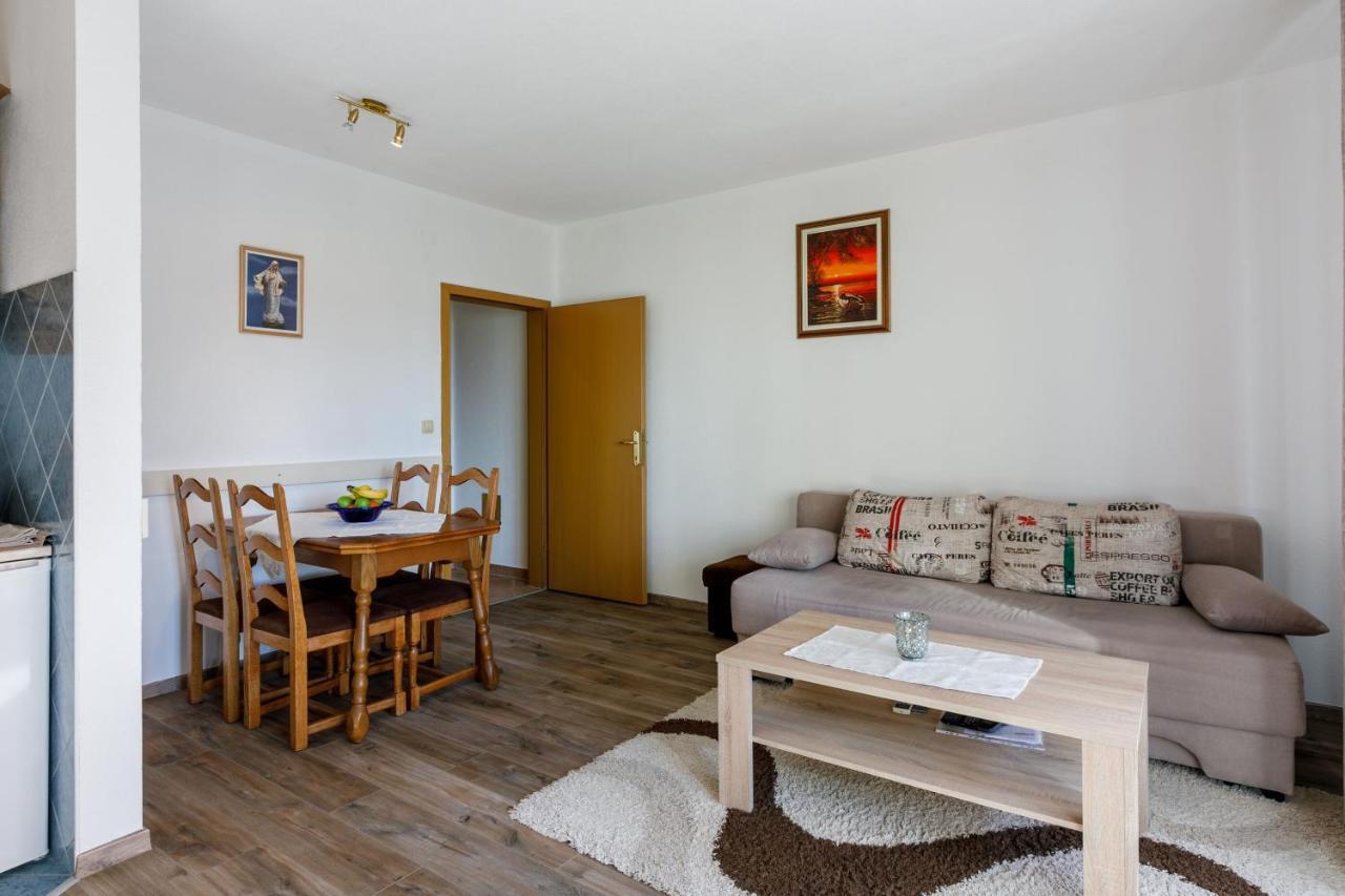 Apartments Kulas โนวีวีโนดอลสกี ภายนอก รูปภาพ