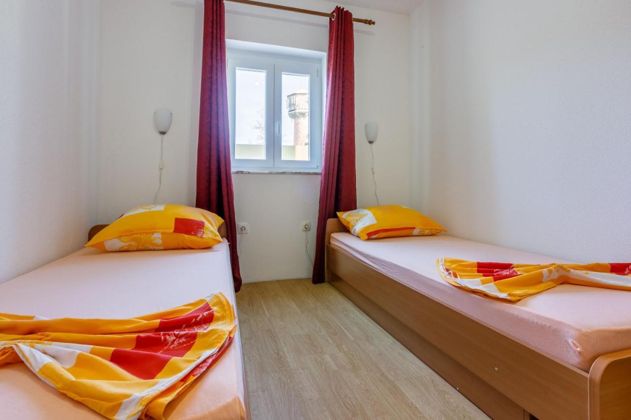 Apartments Kulas โนวีวีโนดอลสกี ภายนอก รูปภาพ