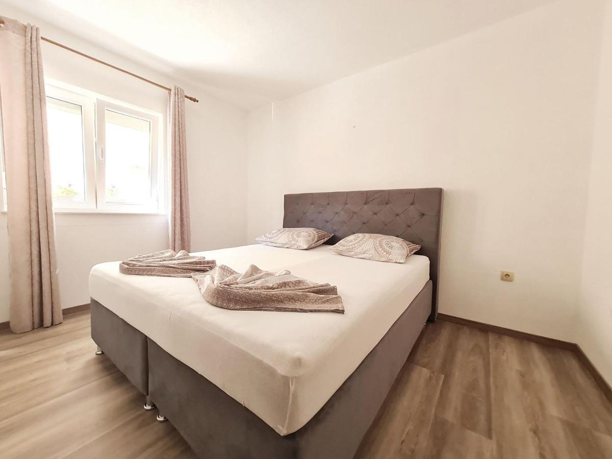 Apartments Kulas โนวีวีโนดอลสกี ภายนอก รูปภาพ
